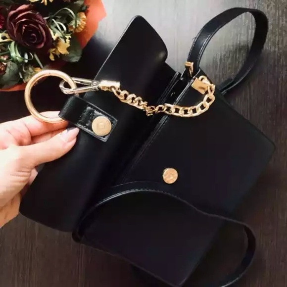 πHPπ π VERONA O Ring Chain Buckle Bag - Picture 6 of 8